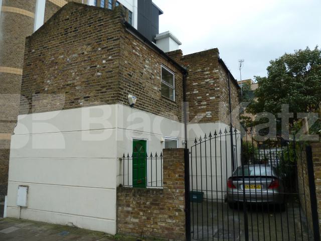 			NEW INSTRUCTION, 2 Bedroom, 1 bath, 1 reception House			 De Beauvoir Cresent, ISLINGTON 